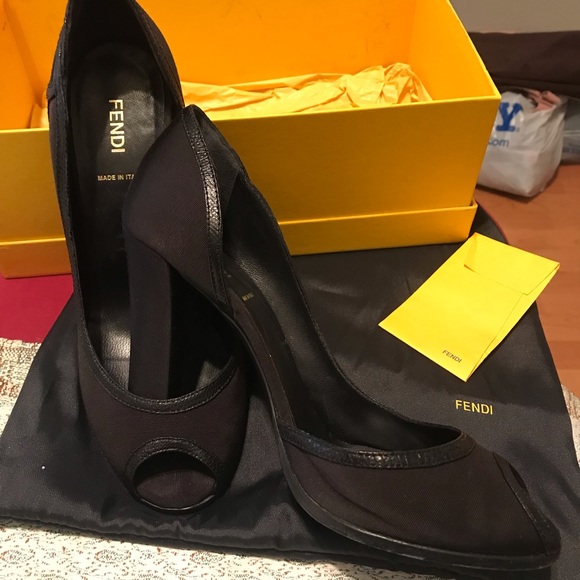 Fendi shoes - Picture 3 of 6